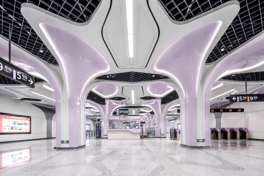 Chengdu Metro Line 9 station interior